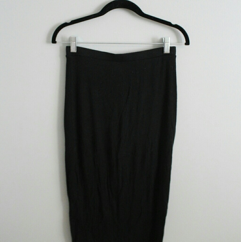 Black pencil skirt